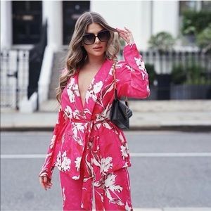 NWT Zara 2-Piece Printed Blazer With Belt and Matching Pants